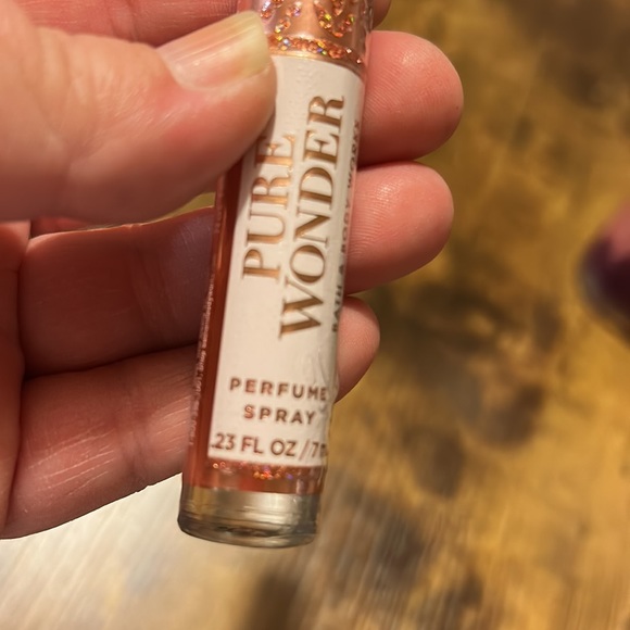 Pure Wonder Perfume by Bath and Body Works - Picture 2 of 3